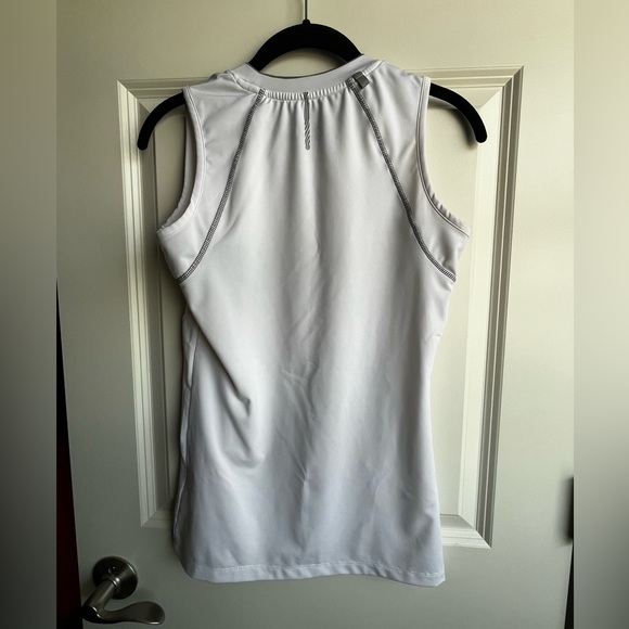 LAST CHANCE - Road runner sports Velocity tank top in white size S - Picture 3 of 7